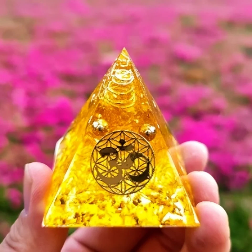 Crystal Stone Orgone Pyramid – Energy Generator with Natural Amethyst & Peridot for Reiki, Chakra & Room Decor - Image 19