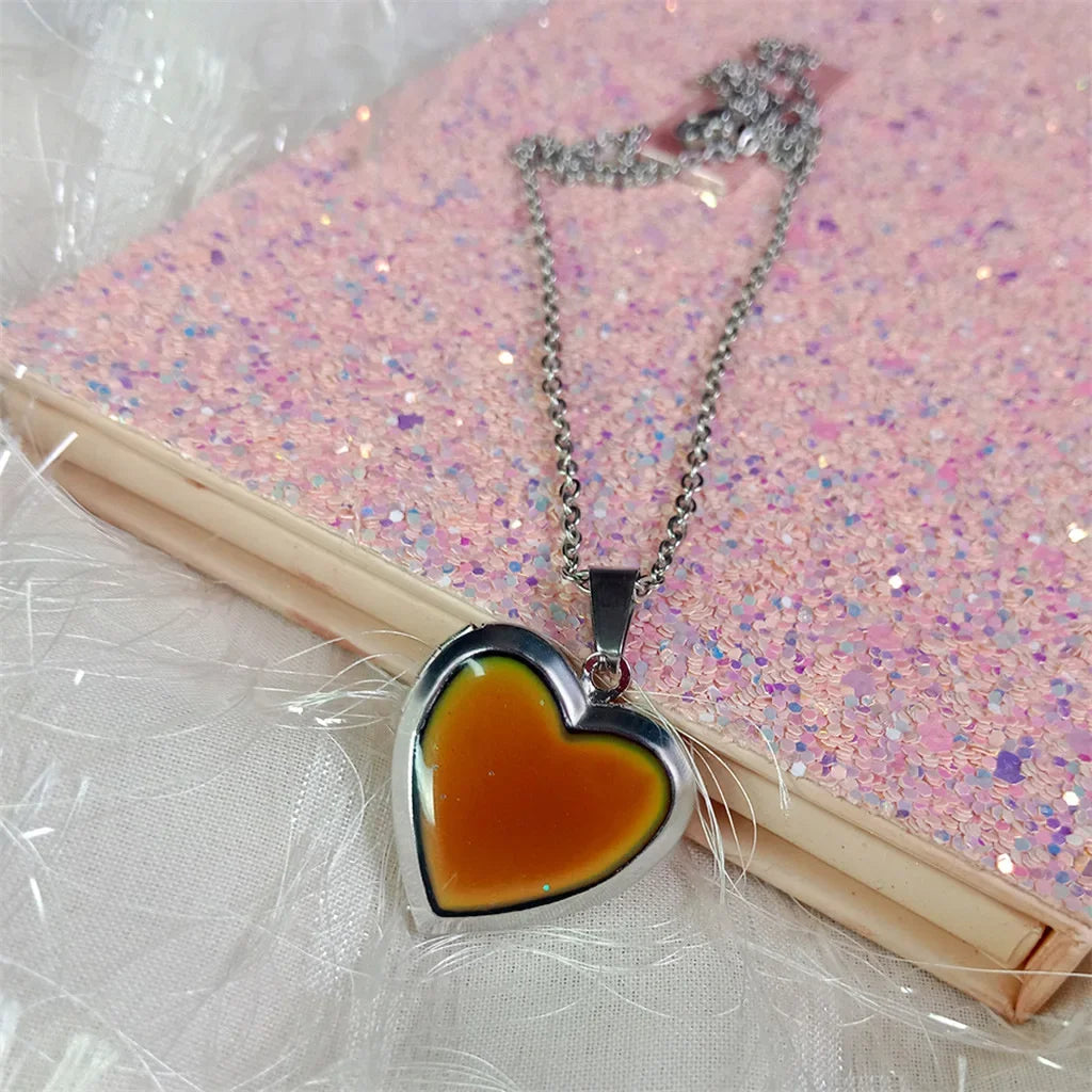 Heart Mood Locket Necklace - Image 5